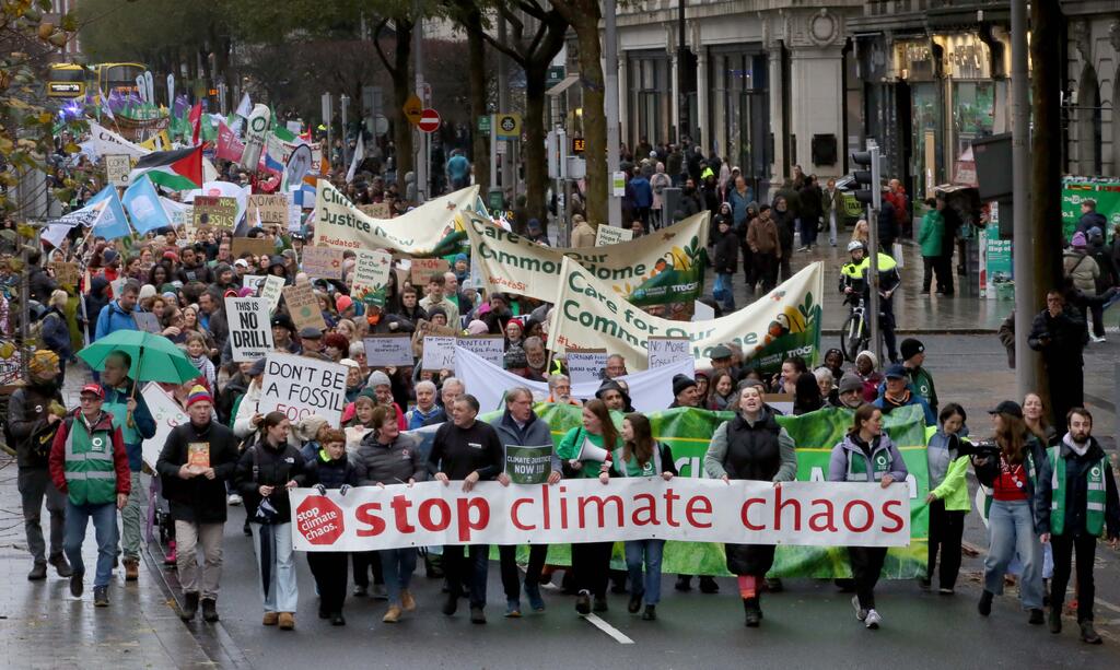 NO FEE 8 Stop Climate Chaos march (2)