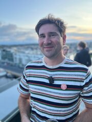 Tom_Profile Photo